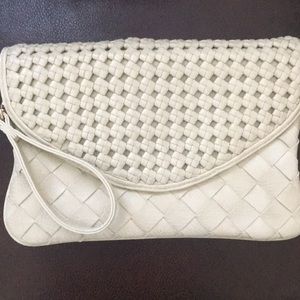Ivory clutch
